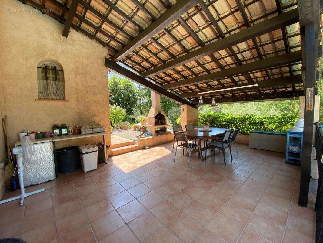 Beau potentiel, au calme et parfaitement entretenue ! - photo 5