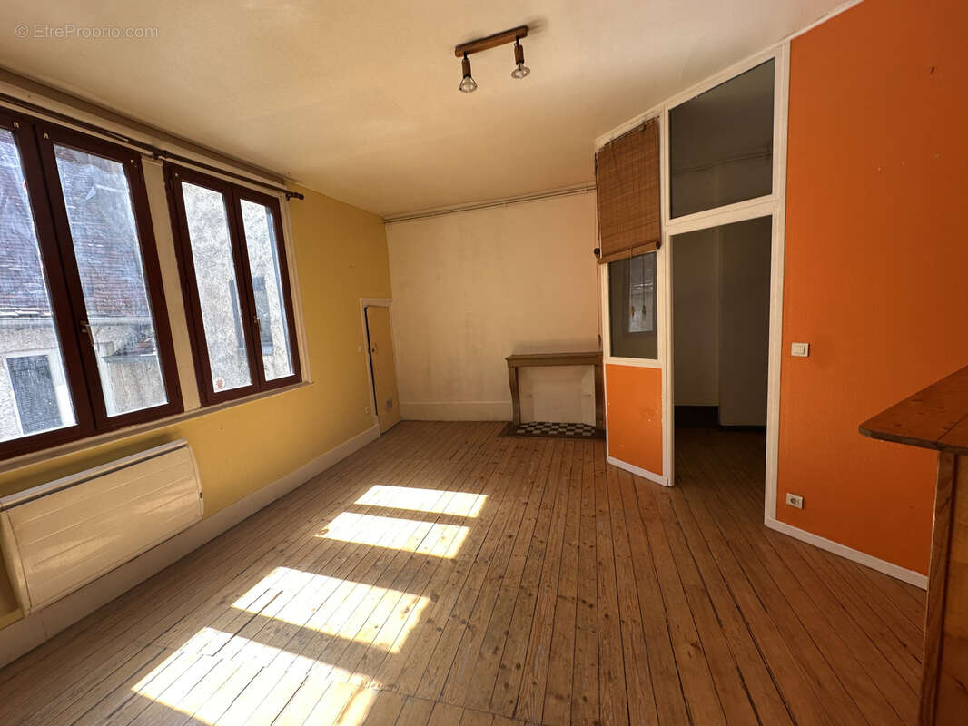 Appartement à rénover   Centre-ville de Besançon - photo 5