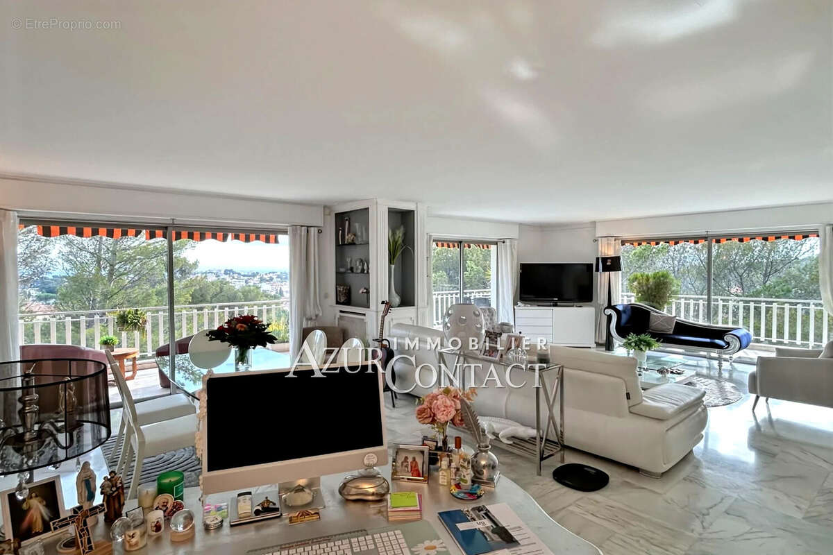 Appartement à LE CANNET