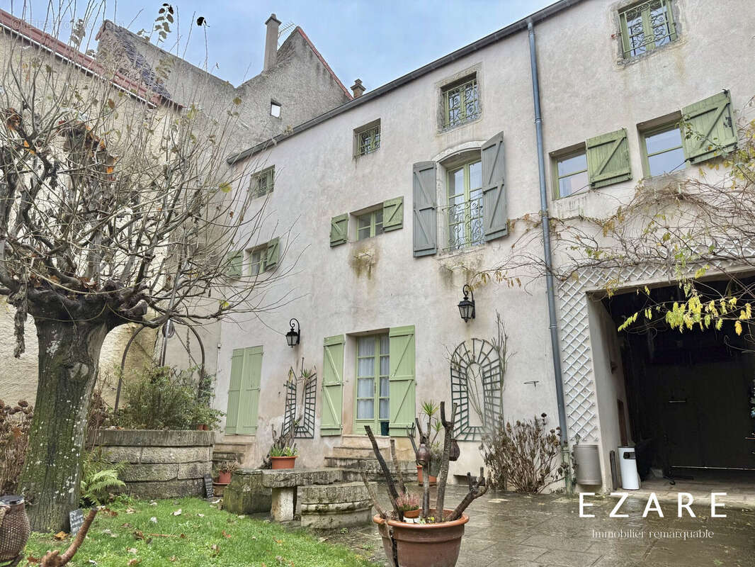 Appartement à NOLAY