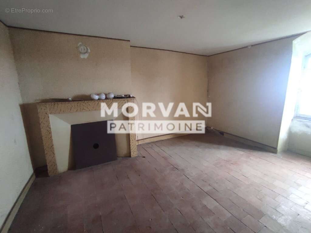 Maison à CHATEAU-CHINON(VILLE)