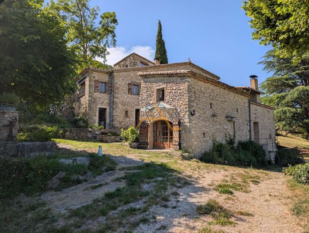 Hameau en pierres a 15min de dieulefit - photo 2