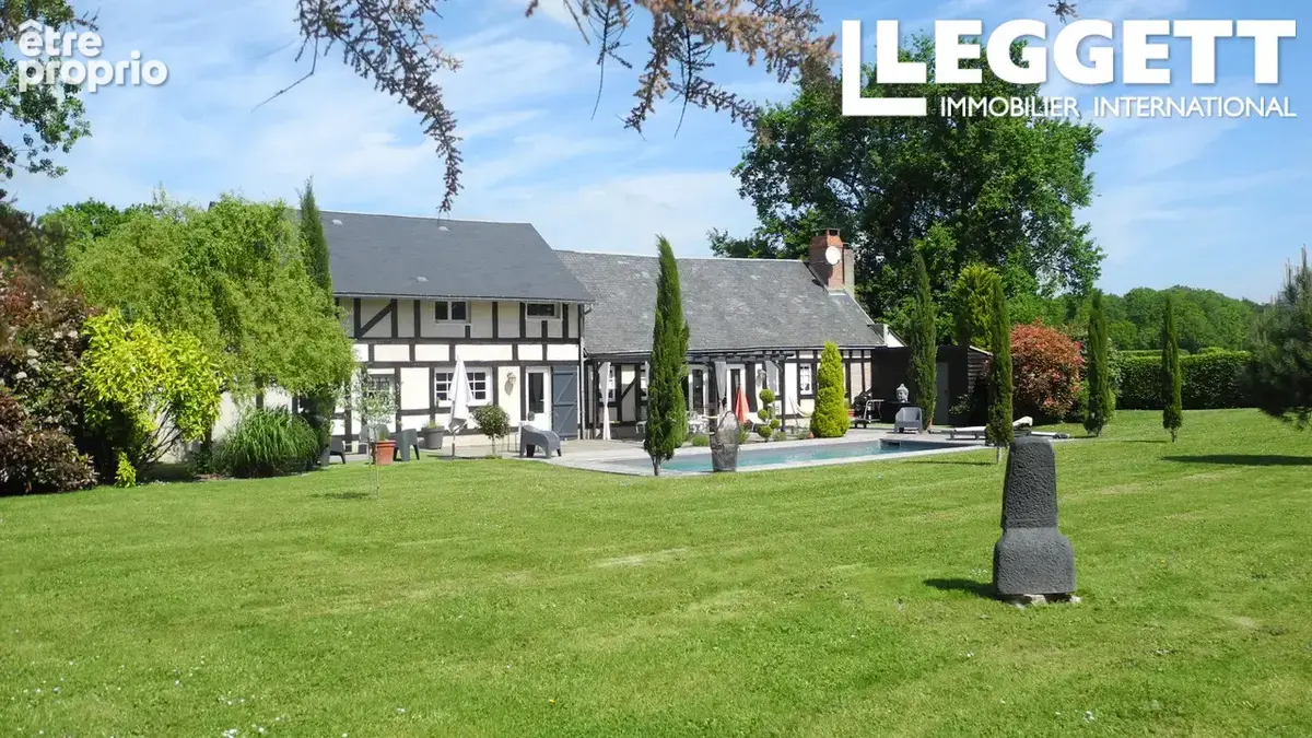 Propriété d’Exception en France, Deux Longères, Piscine, Spa & Potentiel Commercial - photo 2