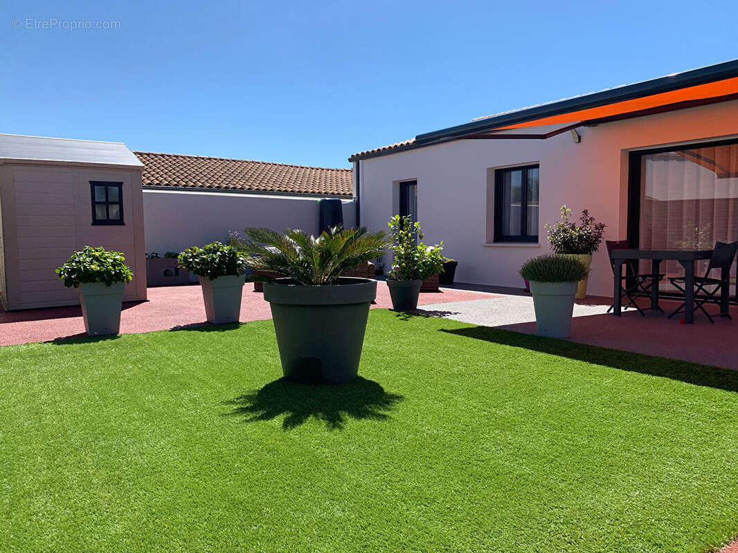 Maison à TONNAY-CHARENTE