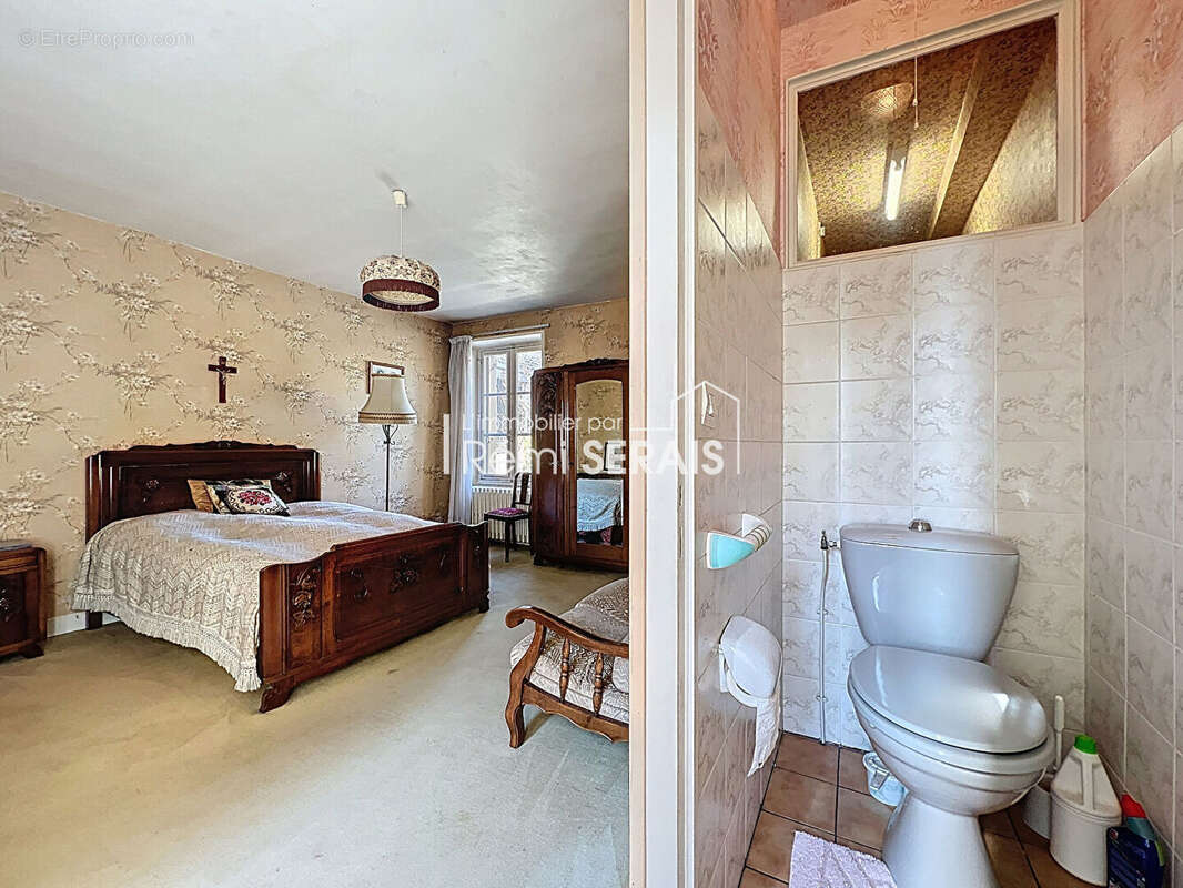 Maison à CONDE-SUR-NOIREAU