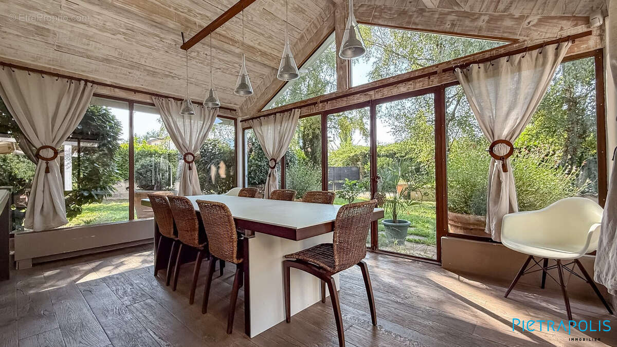 Maison à CHARLY