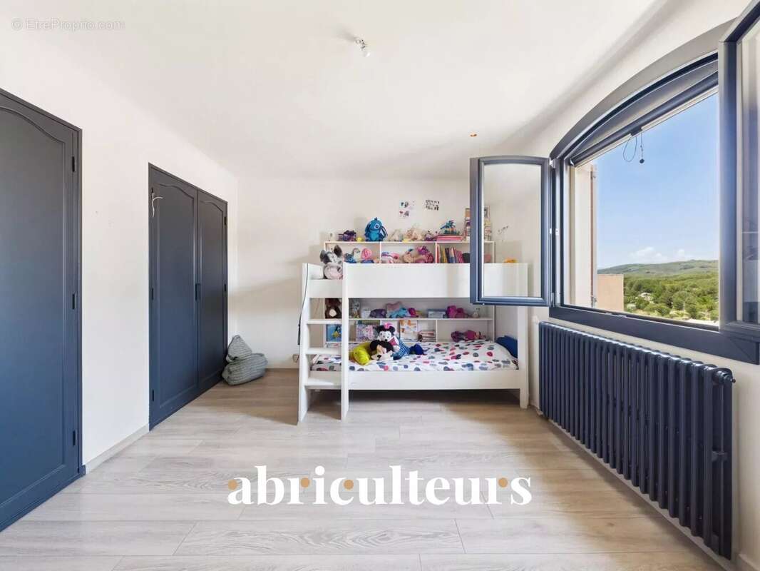 Appartement à ROGNES