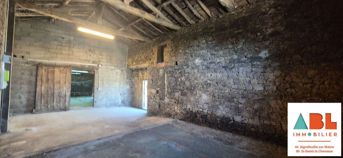 Grange en pierre à réhabiliter - Fort potentiel - Chauché - photo 6