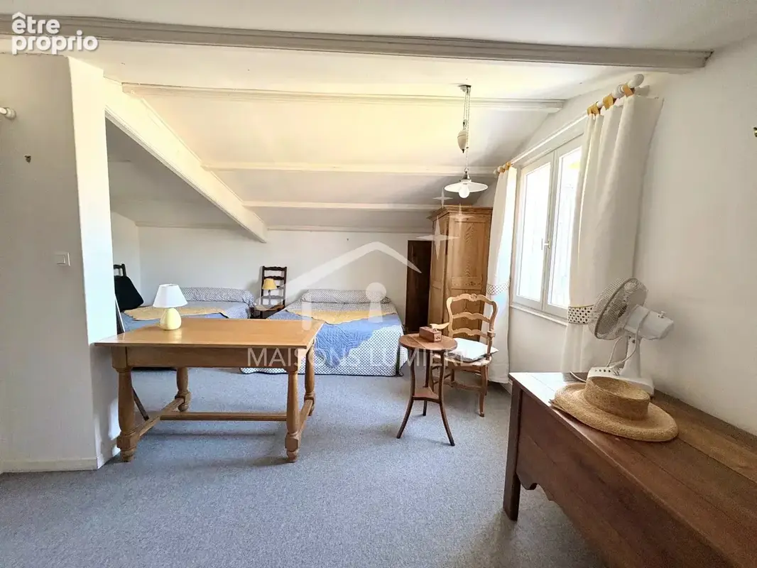 Villa de 150m² sur un terrain arboré et fleuri de 510m² - T5 - APT - 368 000€ - photo 11