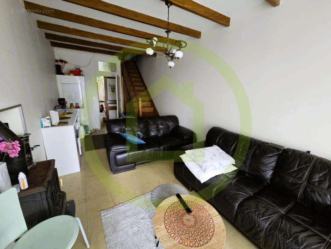 Maison à SAINT-BONNET-SUR-GIRONDE