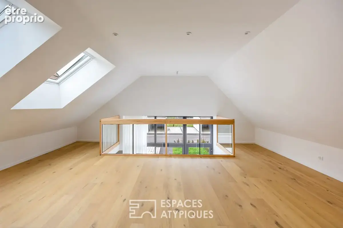 Loft contemporain en duplex et sa terrasse dans une ancienne friche industrielle - photo 3