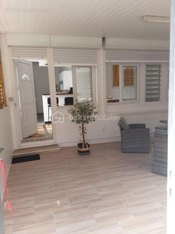 Appartement de ville à Basse Terre - photo 2