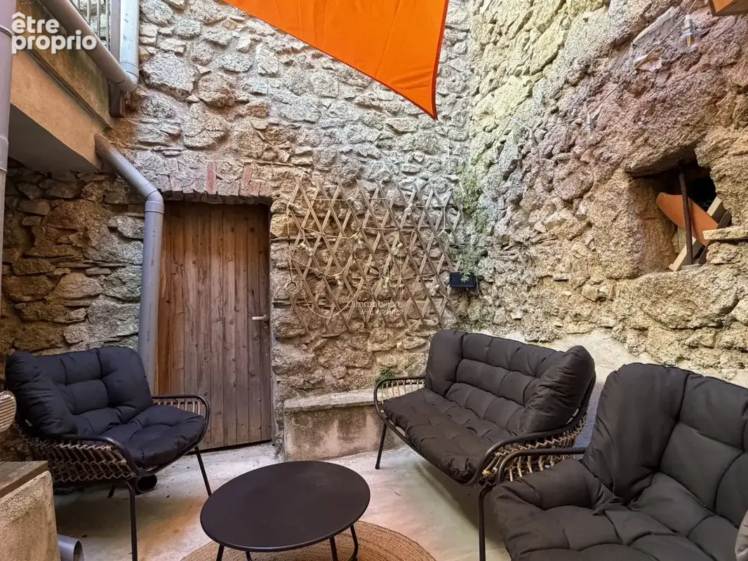 Maison de village avec terrasse, patio, studio indépendant et annexe - photo 18