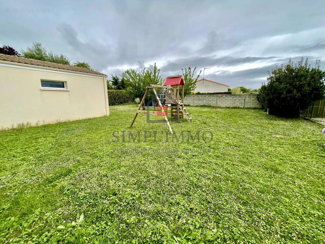 Maison à SAINT-AGNANT