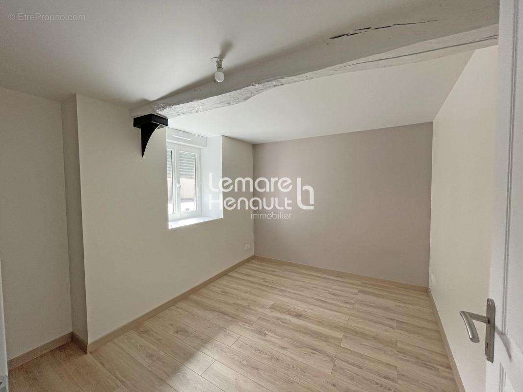 Immeuble locatif de 3 appartements 182 m² - photo 5