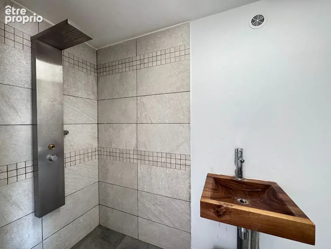 Villa T4 avec Studio - 207 m2 - Piton Saint Leu - photo 13