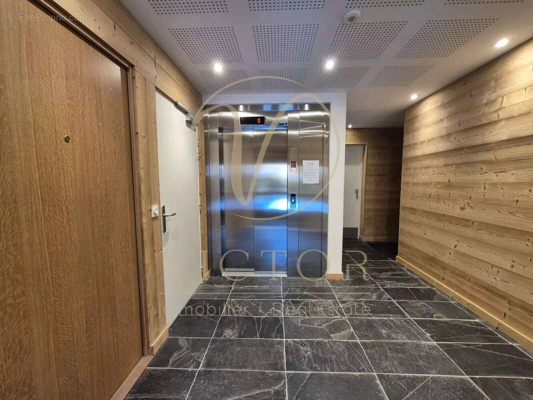 Appartement à SAINT-ETIENNE-DE-TINEE