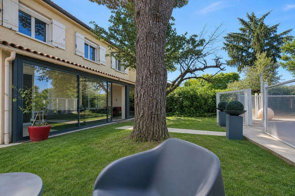 Maison de 5 pièces de 118 m² situé à Valence - photo 8