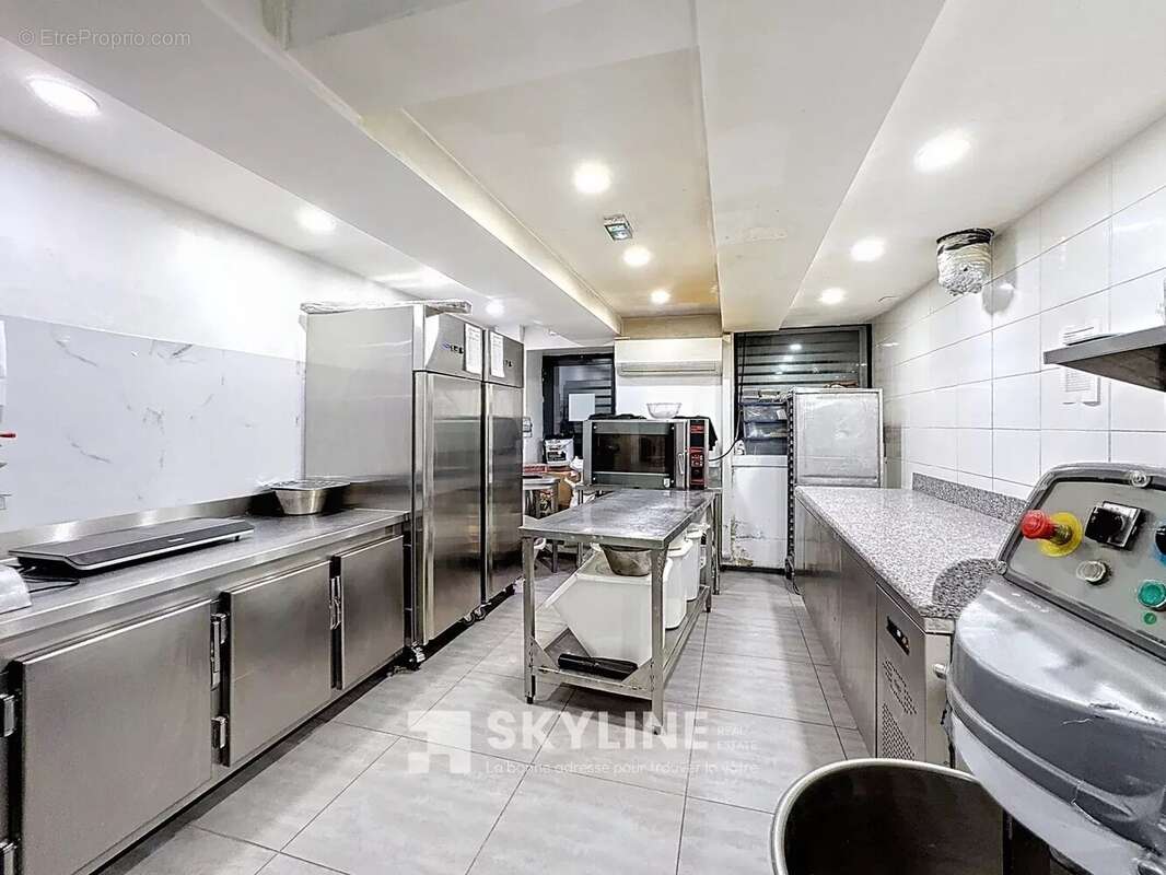 Commerce à MARSEILLE-1E