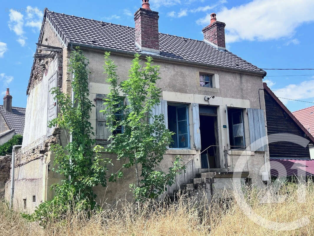 Maison 45 m² à Courcelles  - photo 2