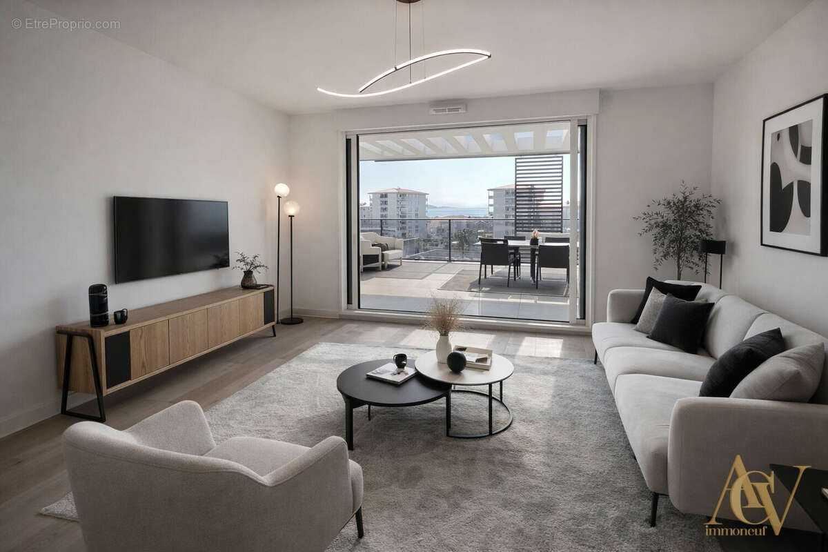 Appartement 90 m² à Antibes  - photo 2