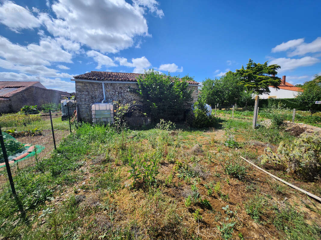 Maison en pierre avec terrain non attenant - photo 15