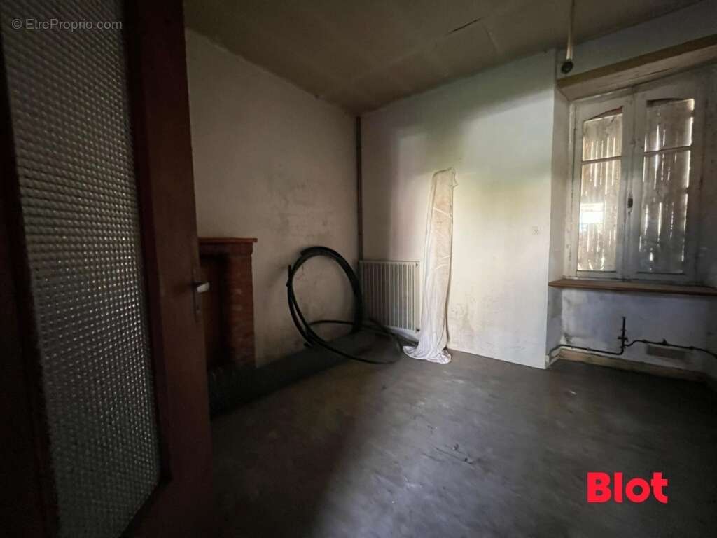 Maison à CORPS-NUDS