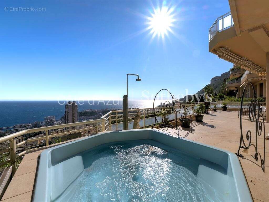 Appartement à BEAUSOLEIL