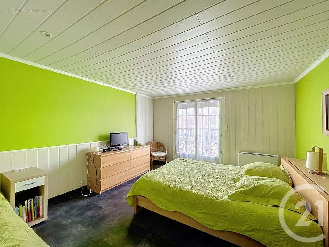 Maison à COURLON-SUR-YONNE