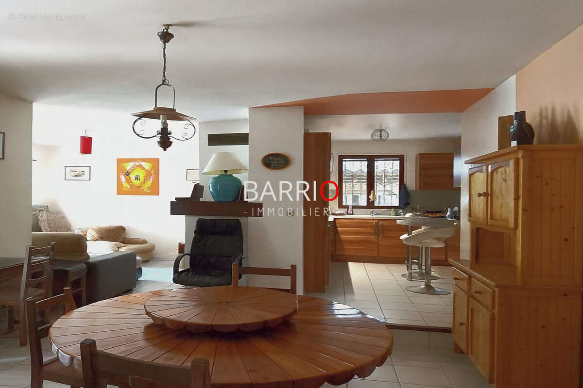 Maison à SAINT-GENIS-DES-FONTAINES