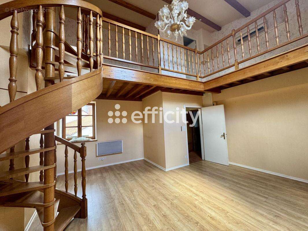 Maison à COURPIERE
