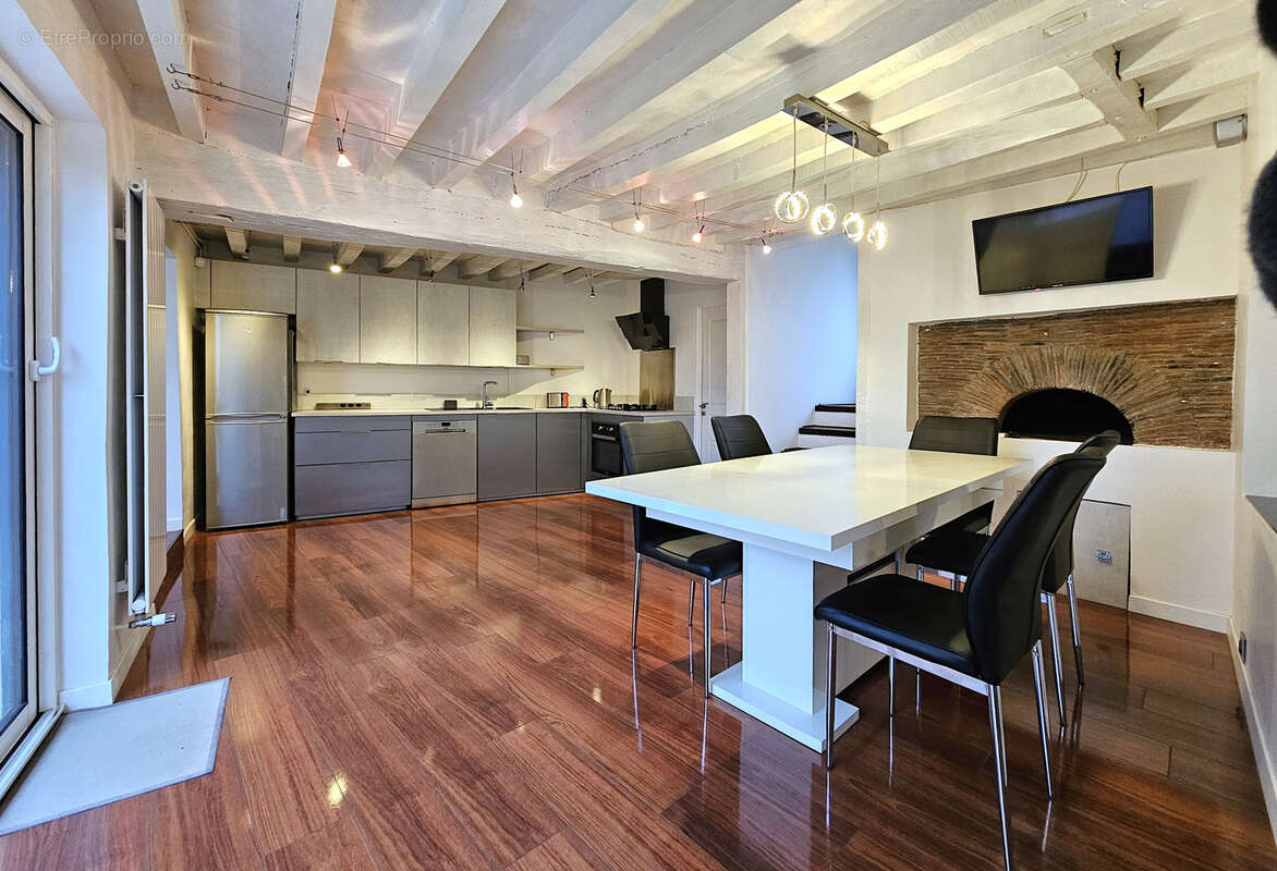 Maison à CRECY-LA-CHAPELLE