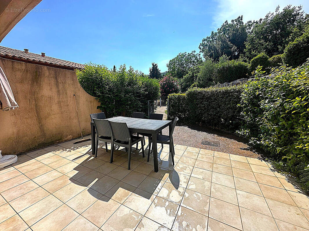 Appartement à CALLIAN