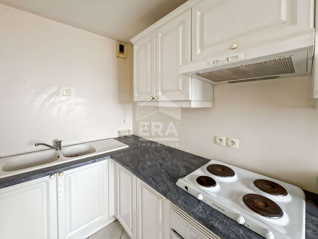 Appartement à MARSEILLE-4E