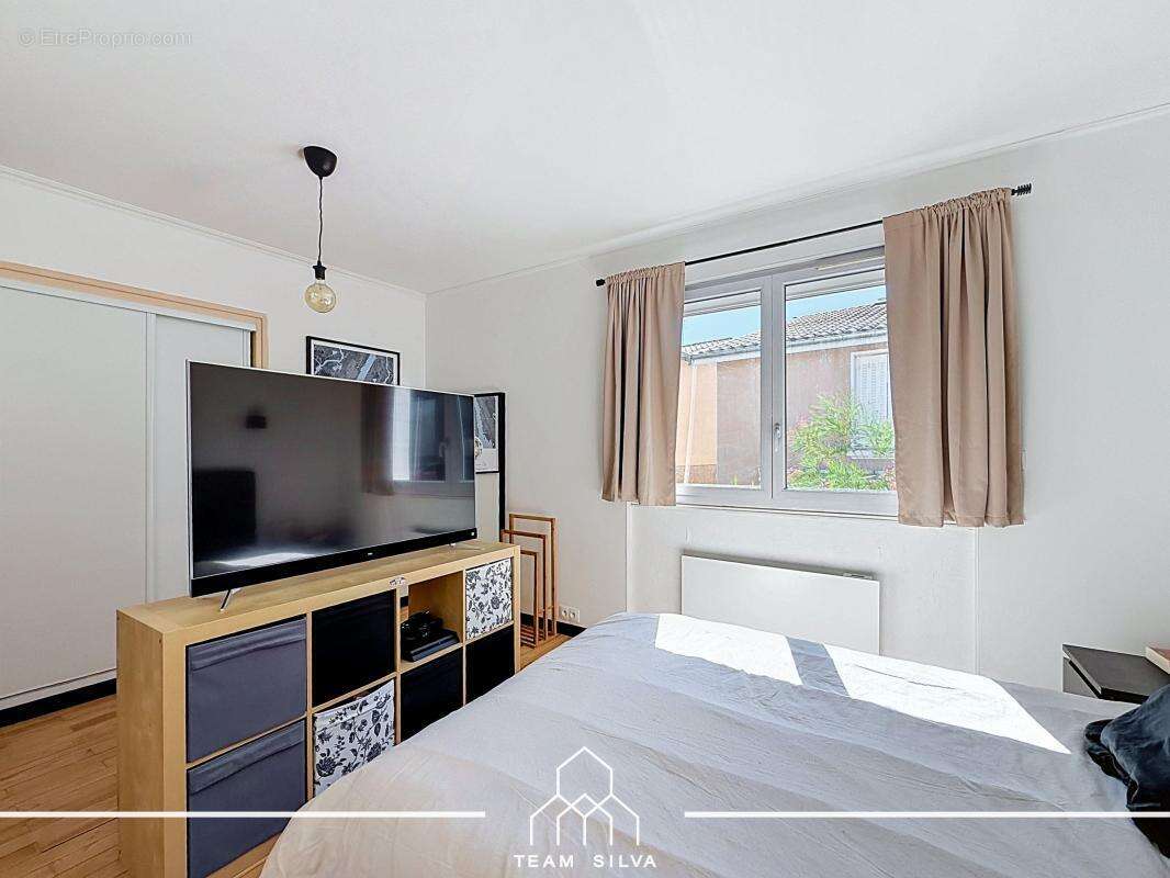 Maison 80 m² à Irigny  - photo 10