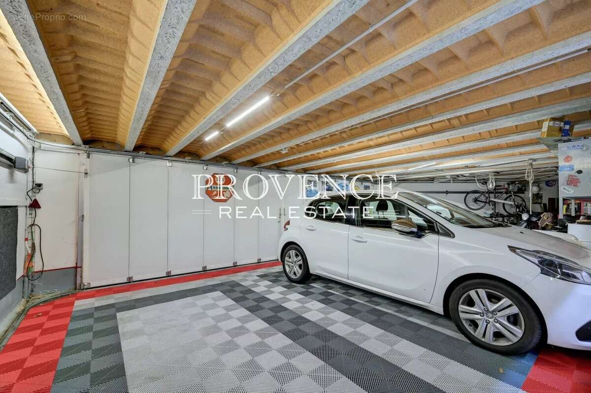 Maison à MARSEILLE-9E