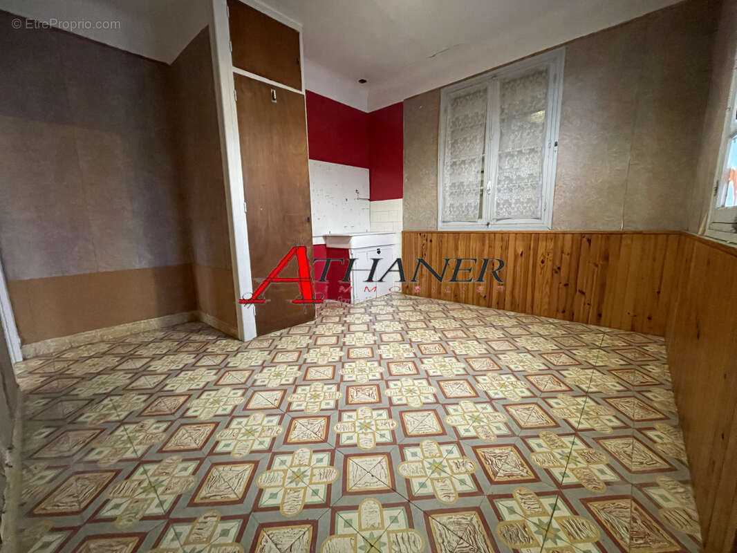 Argeles sur Mer - Grand appartement - A rénover - 5 Pièces - 86m2 - photo 14