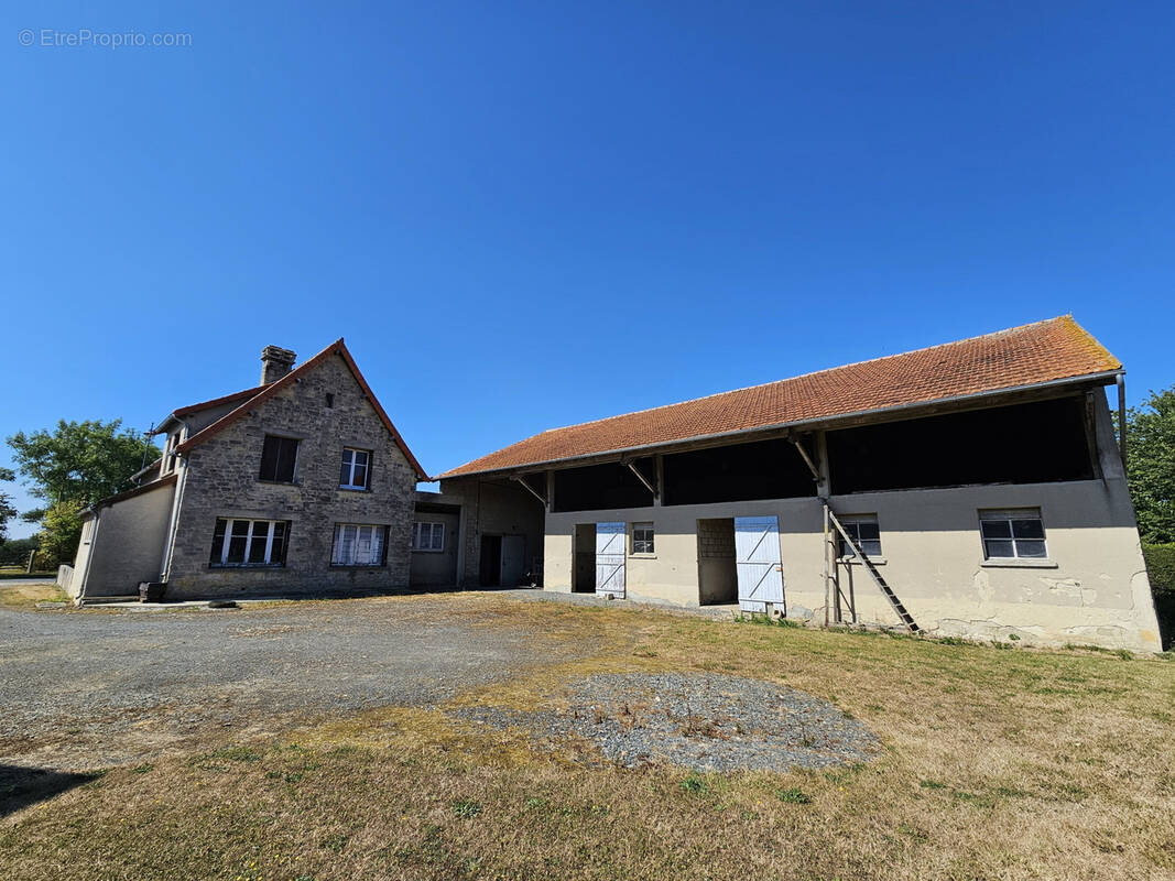 Maison à ASNIERES-EN-BESSIN