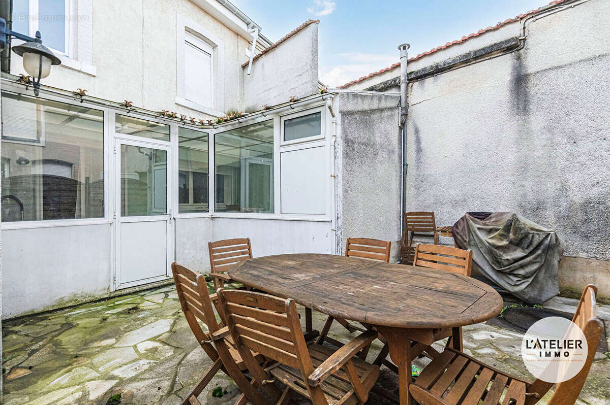 Maison à MAILLY-CHAMPAGNE