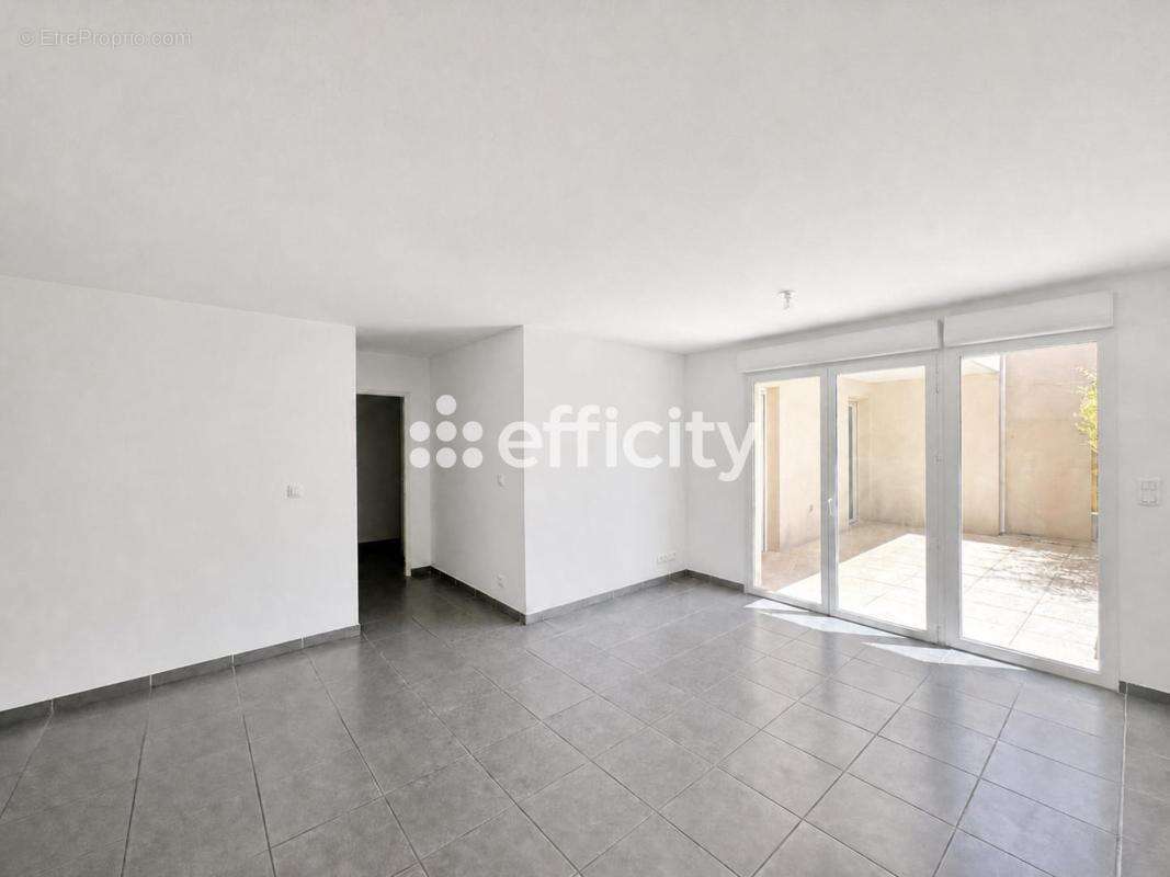 Appartement à JUVIGNAC