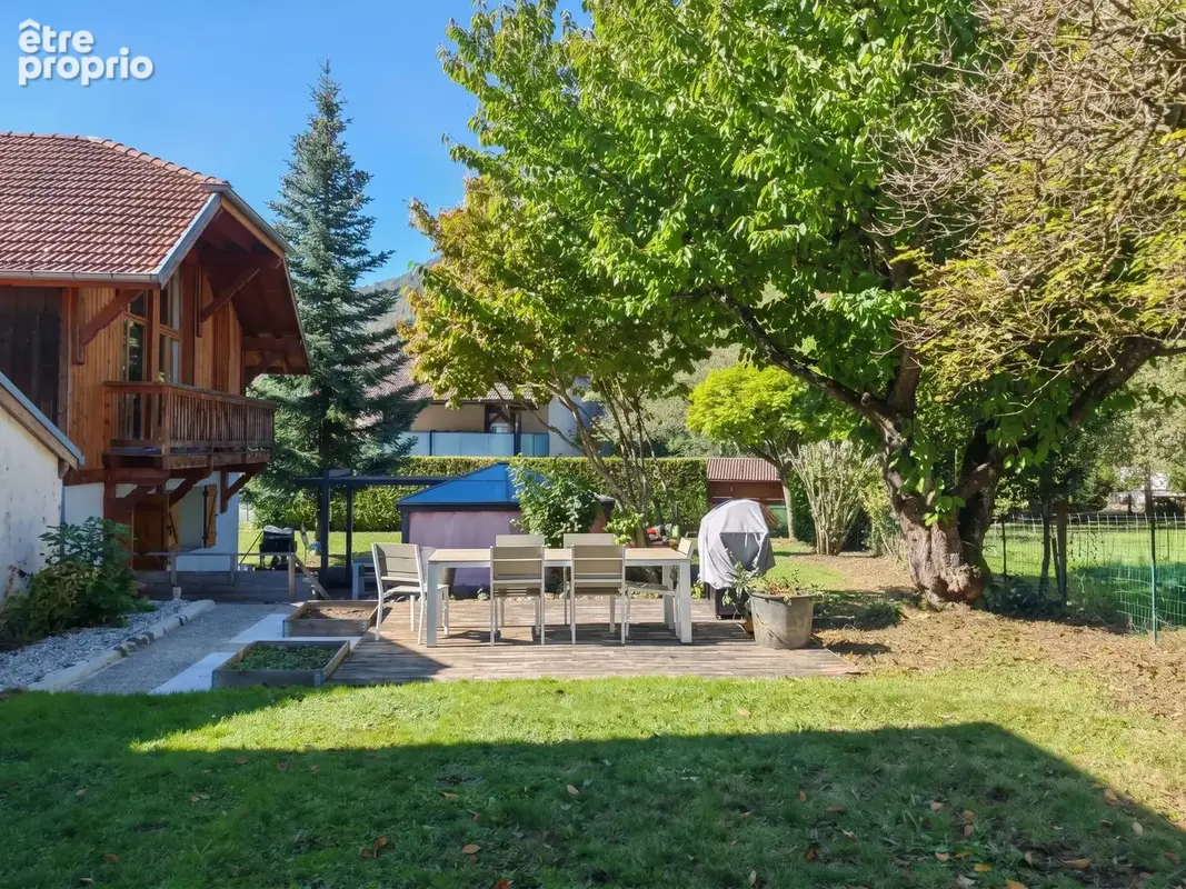 Maison 6 pièces 196m² à MARIGNIER - photo 2