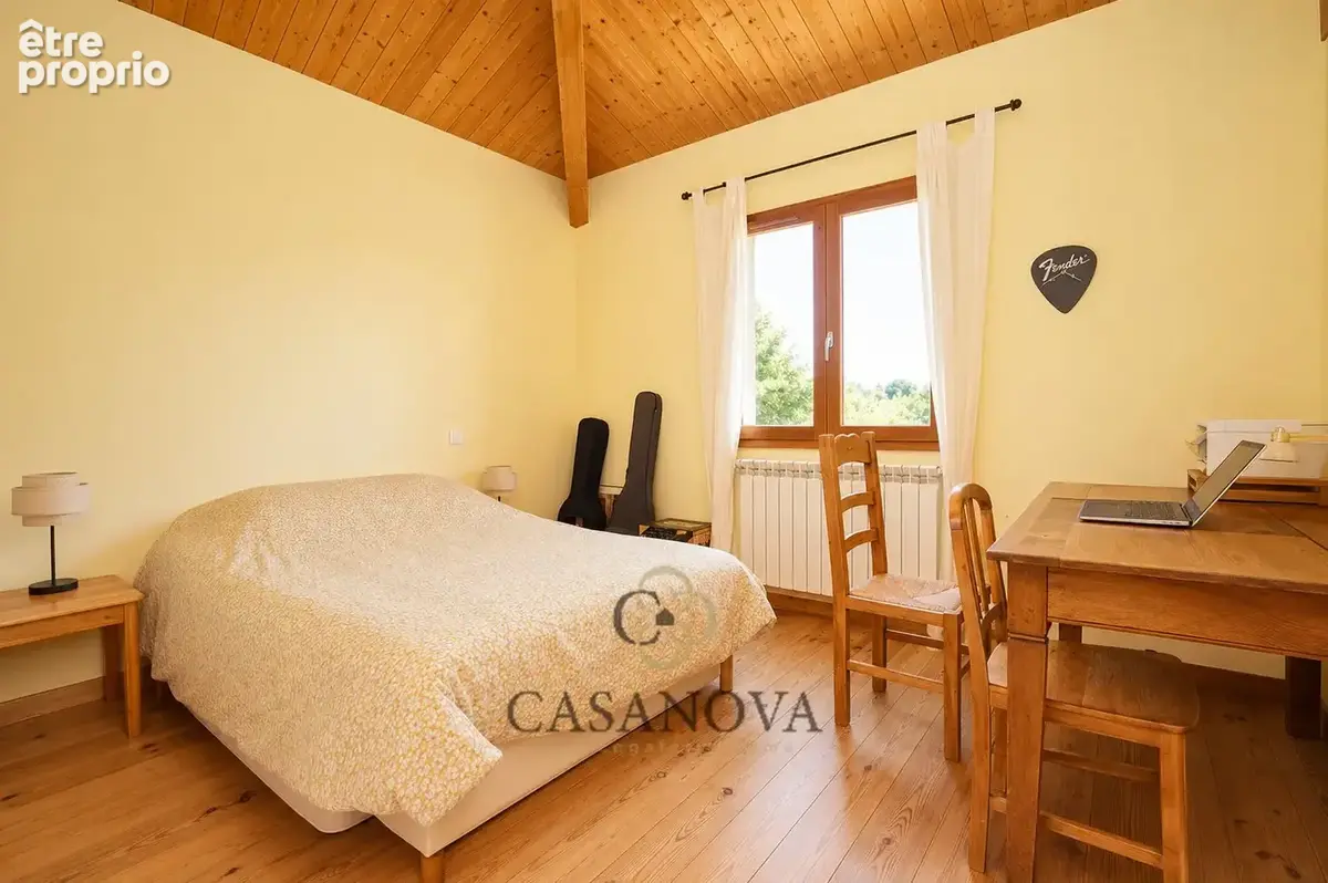 Mont Valat, bastide 196 m², vue dégagée, piscine, double garage - Sommières, entre Nimes et Montpellier. - photo 15