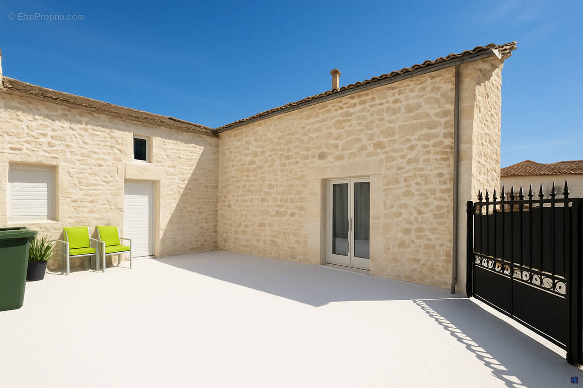 Maison à MORTAGNE-SUR-GIRONDE