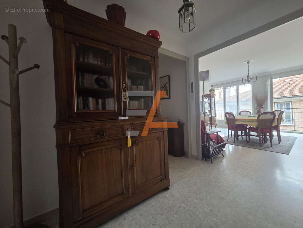 Appartement à SAINT-ETIENNE