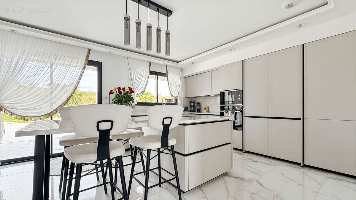 Maison à JOUE-LES-TOURS