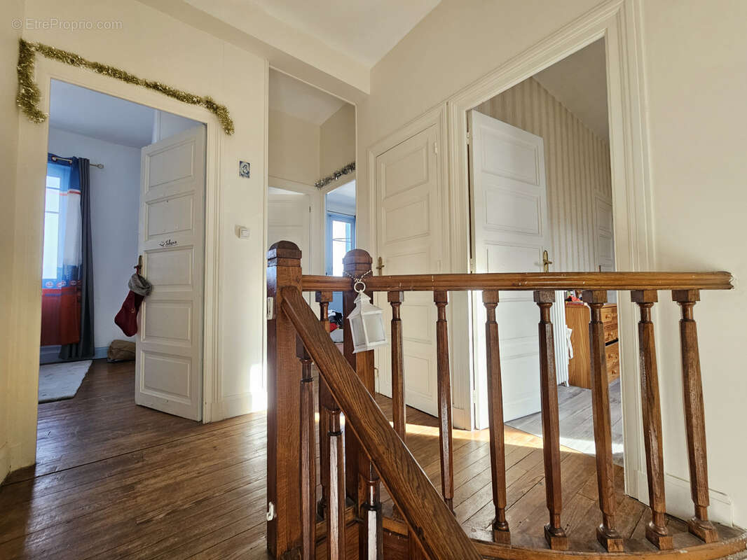 Maison à CLERMONT-FERRAND