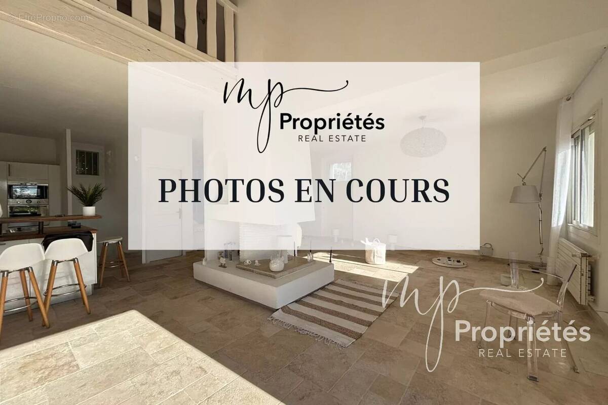 Maison à BORMES-LES-MIMOSAS