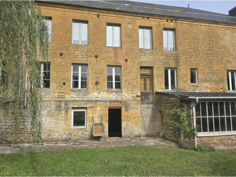 Maison à SAPOGNE-ET-FEUCHERES