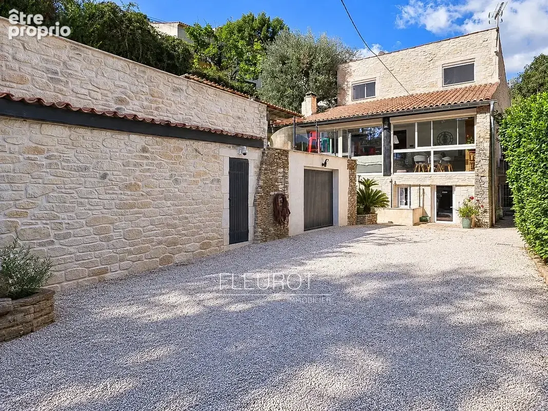 Maison 6 pièces 140 m² à vendre à Ceyreste (13600) - photo 9