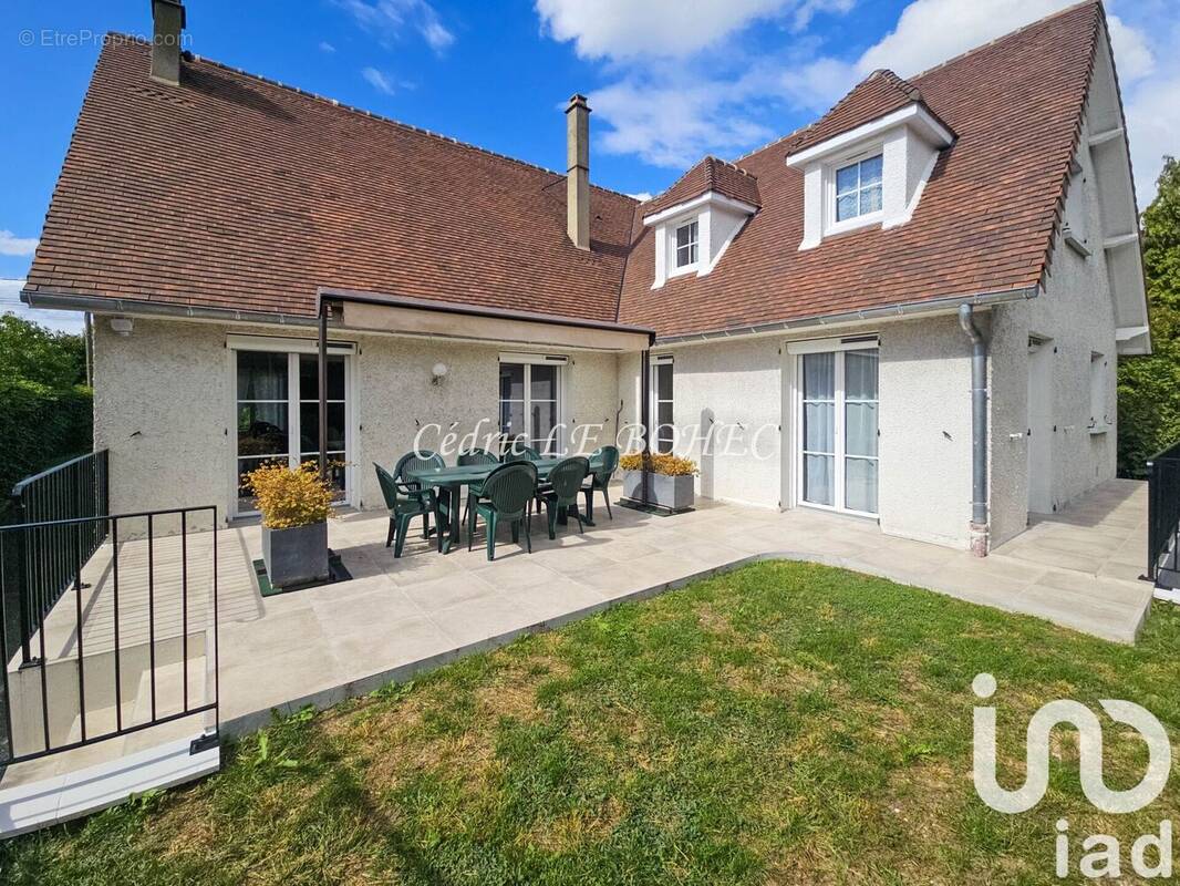 Photo 1 - Maison à TAVERNY